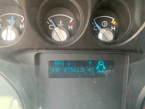 Used 2015 Ford F550 4x4 Regular Cab Super Duty image 13
