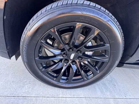 Used 2023 Cadillac Escalade Sport w/ LPO, ONYX Package image 8