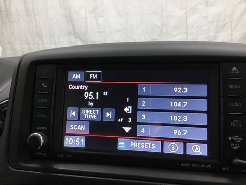 Used 2015 Dodge Grand Caravan SXT FWD image 24