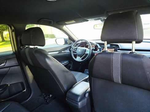 Used 2020 Honda Civic Sport image 36