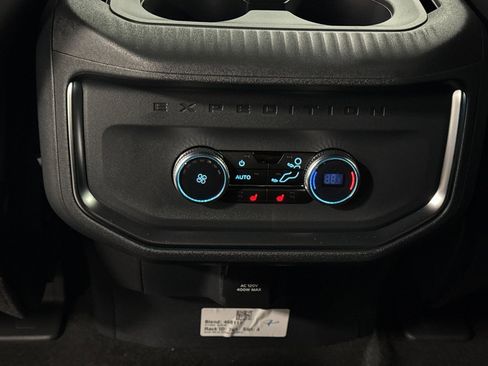 New 2026 Ford Expedition Tremor image 28