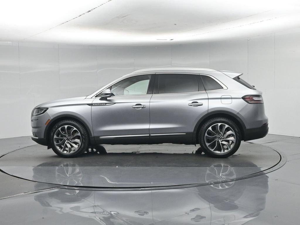 Used 2023 Lincoln Nautilus Reserve FWD image 32