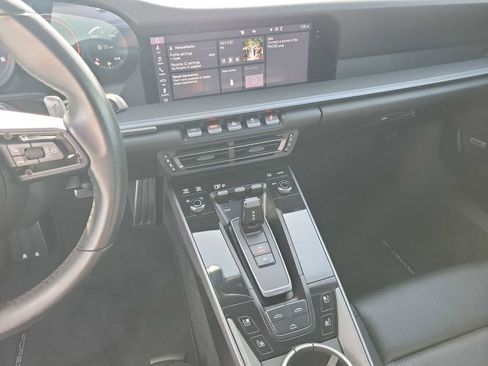 Used 2020 Porsche 911 Carrera 4S image 18