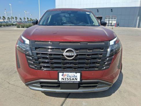New 2026 Nissan Pathfinder SL AWD/4WD image 2