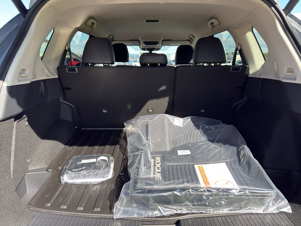 New 2026 Nissan Rogue SV w/ Rock Creek Premium Package AWD/4WD image 35