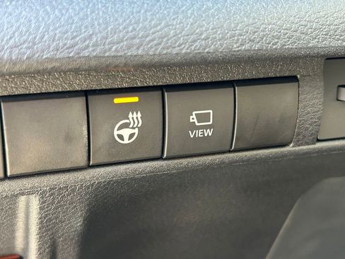 Certified 2023 Toyota Sienna Platinum image 29