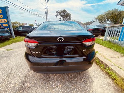 Used 2024 Toyota Corolla LE FWD image 7