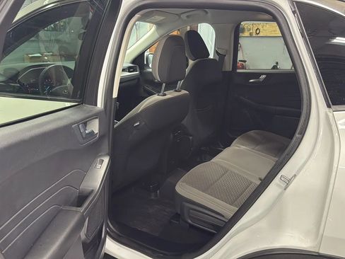 Used 2021 Ford Escape SE w/ Cold Weather Package image 28