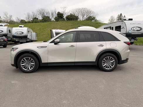 Used 2025 MAZDA CX-90 3.3 Turbo w/ Preferred Package AWD/4WD image 8