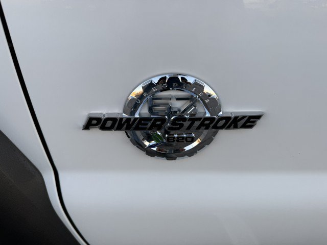 Used 2013 Ford F550 4x4 SuperCab Super Duty w/ Payload Upgrade Pkg image 23
