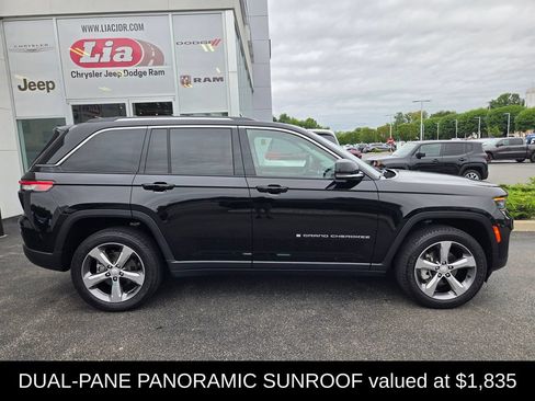 Used 2022 Jeep Grand Cherokee Limited AWD/4WD image 2