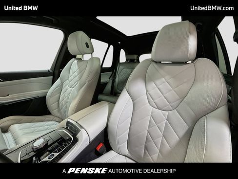 Certified 2025 BMW X5 xDrive40i w/ Executive Package AWD/4WD image 12