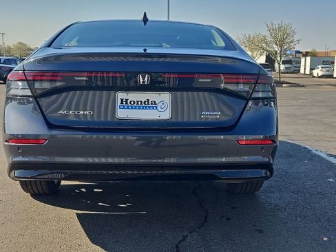 Used 2025 Honda Accord Touring image 6