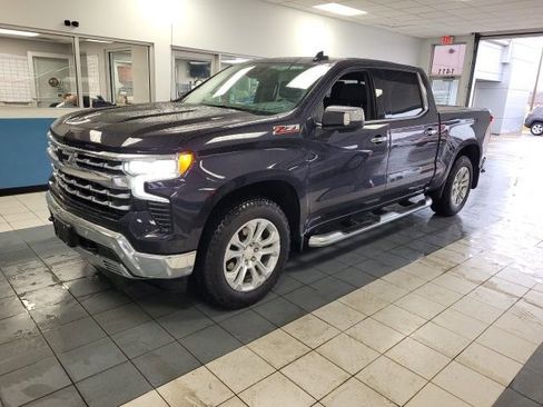 Used 2023 Chevrolet Silverado 1500 LTZ w/ LTZ Convenience Package II image 3