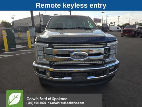 Used 2018 Ford F350 Lariat w/ Lariat Ultimate Package AWD/4WD image 4