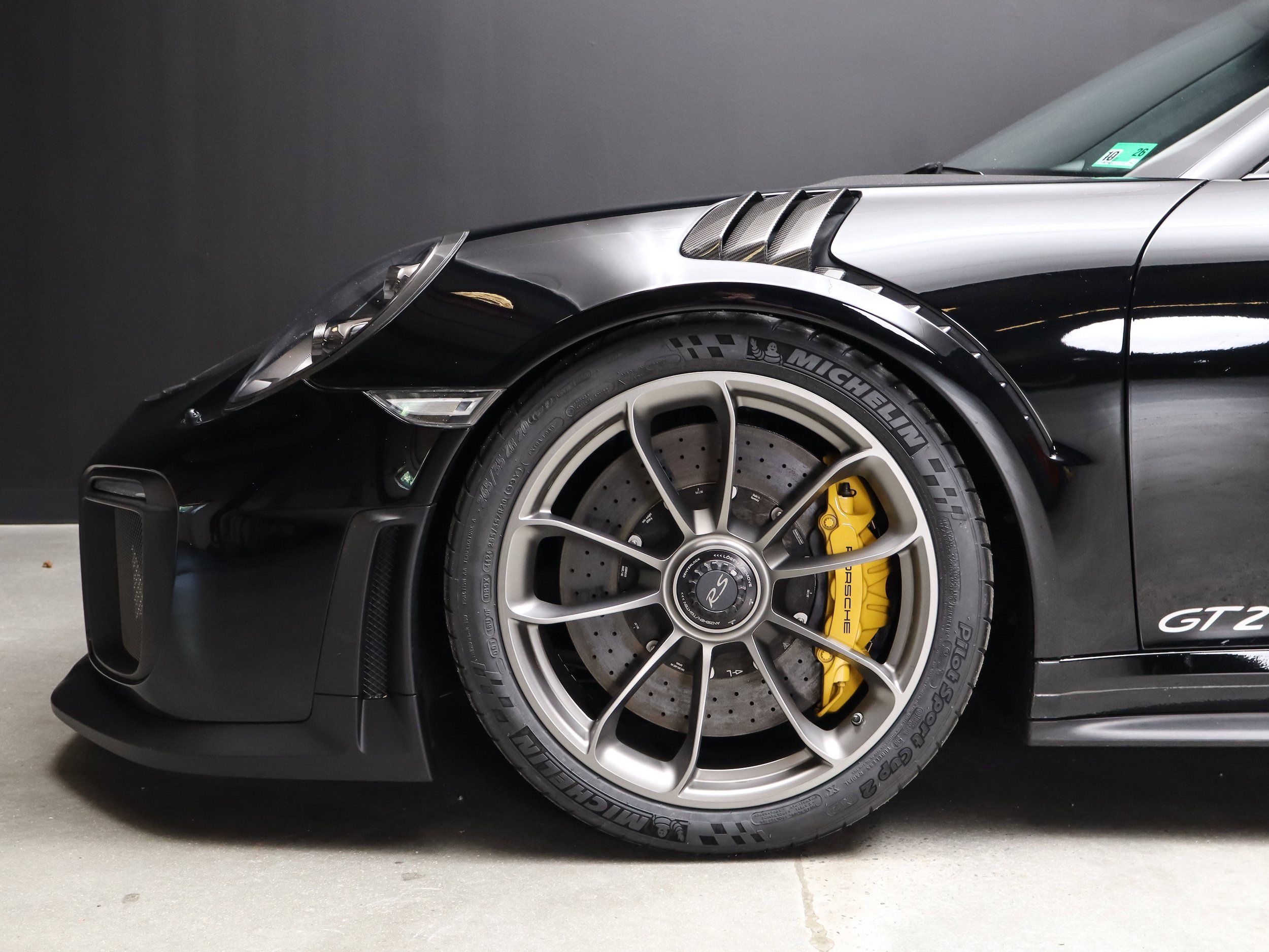 Certified 2018 Porsche 911 GT2 RS RWD image 19