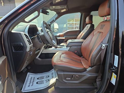 Used 2019 Ford F150 King Ranch w/ Equipment Group 601A Luxury AWD/4WD image 15