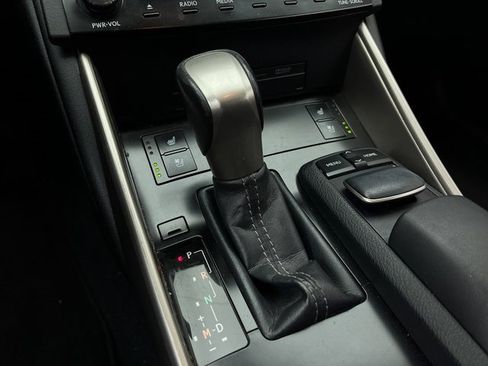 Used 2014 Lexus IS 250 image 24