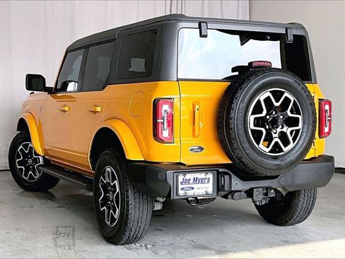 Used 2022 Ford Bronco Outer Banks image 10