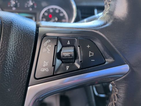 Used 2018 Buick Encore Preferred image 17