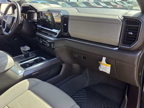 Certified 2023 Chevrolet Silverado 1500 LTZ w/ Technology Package AWD/4WD image 17