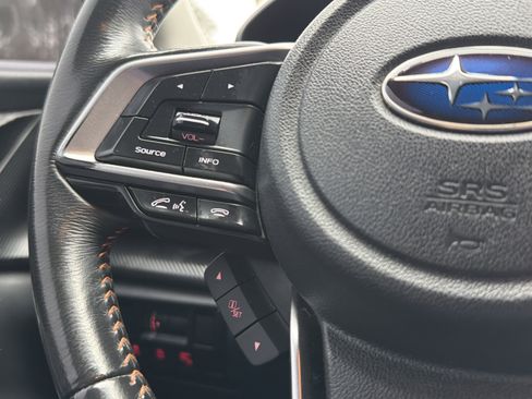 Used 2021 Subaru Crosstrek 2.0i Premium w/ Moonroof Package AWD/4WD image 13