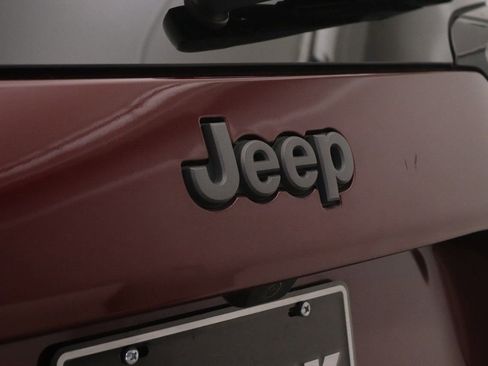 Used 2020 Jeep Cherokee Trailhawk w/ Cold Weather Group image 21