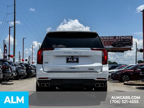 Used 2025 GMC Yukon Denali AWD/4WD image 5