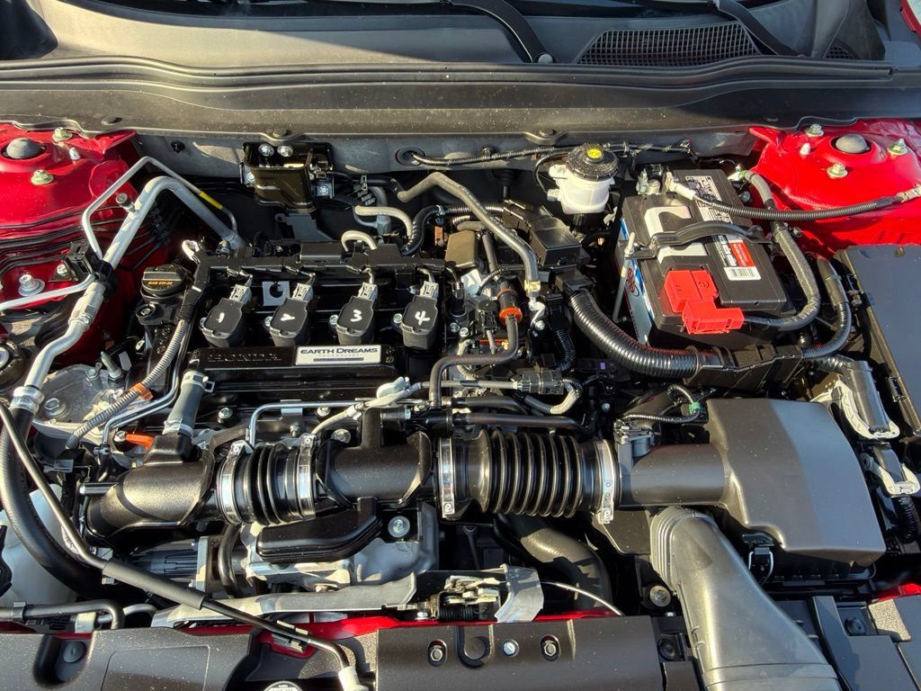 Used 2018 Honda Accord Sport image 13