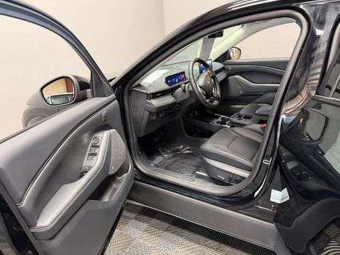 Used 2026 Ford Mustang Mach-E Premium AWD/4WD image 14