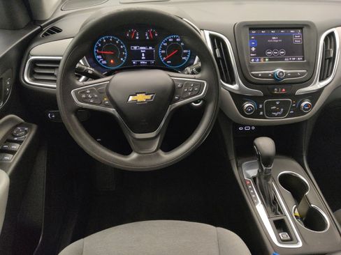 Used 2022 Chevrolet Equinox LS FWD image 22