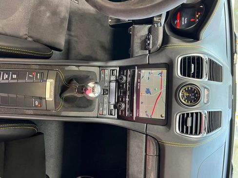 Used 2016 Porsche Cayman GT4 image 21