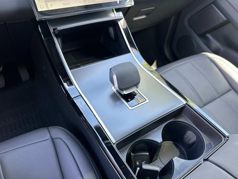 New 2026 Land Rover Range Rover Evoque S AWD/4WD image 17