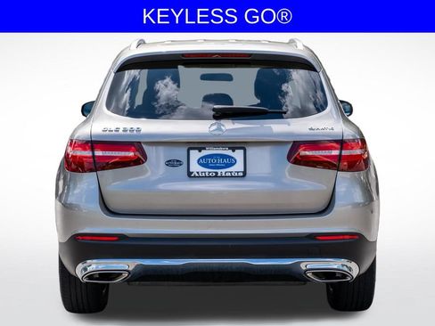 Used 2019 Mercedes-Benz GLC 300 4MATIC image 7