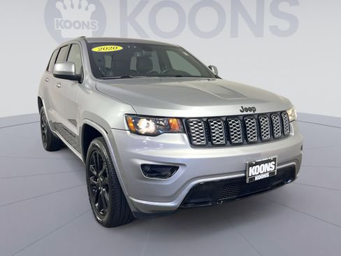 Used 2020 Jeep Grand Cherokee Altitude image 10