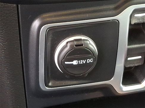 Used 2019 Jeep Wrangler Unlimited Sahara w/ Dual Top Group image 26