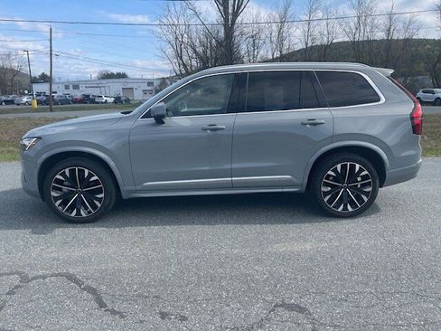 Used 2025 Volvo XC90 B6 Plus AWD/4WD image 5