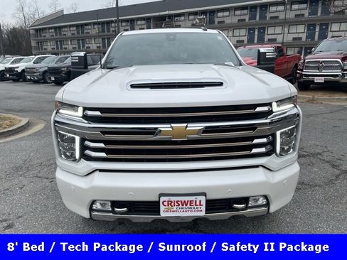 Used 2022 Chevrolet Silverado 2500 High Country w/ Technology Package image 9