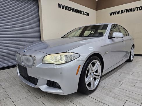 Used 2013 BMW 550i Sedan image 2