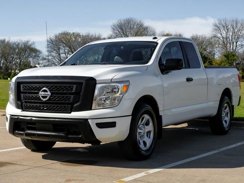 Used 2021 Nissan Titan S RWD image 3