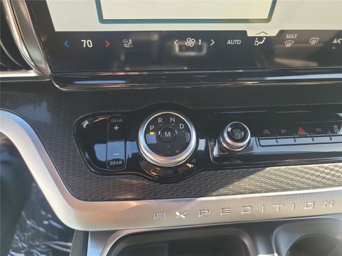 New 2026 Ford Expedition Platinum w/ Stealth Performance Package image 22