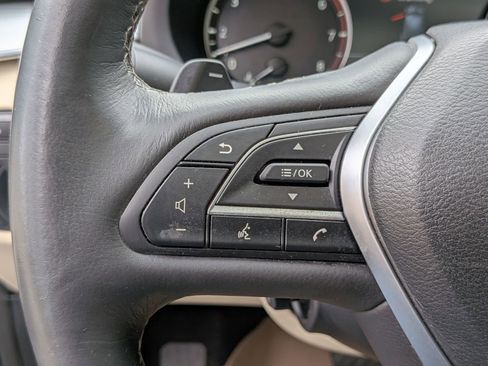 Used 2019 INFINITI QX50 Essential w/ Premium Heat Package image 18