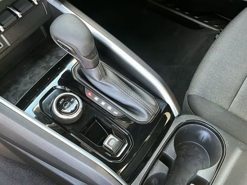 Used 2024 Chevrolet Colorado Trail Boss AWD/4WD image 14