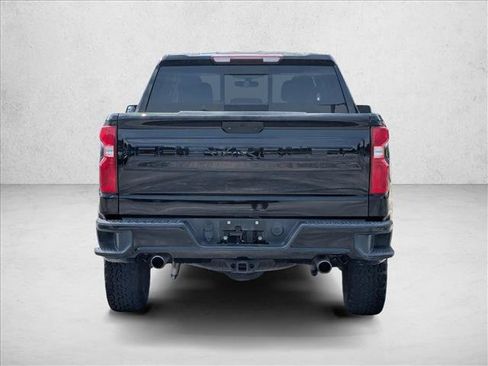 Used 2021 Chevrolet Silverado 1500 LT Trail Boss w/ Convenience Package II AWD/4WD image 6