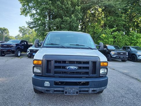 Used 2011 Ford E-250 and Econoline 250 RWD image 8
