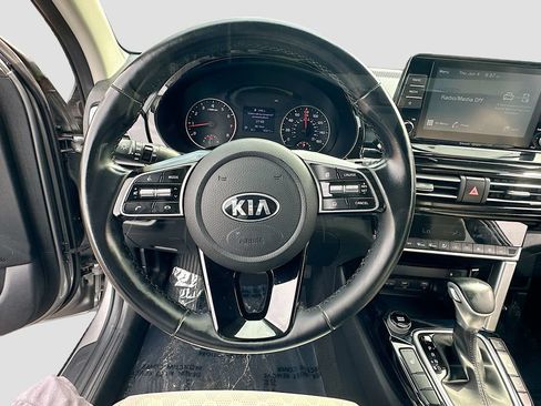 Certified 2021 Kia Seltos EX AWD/4WD image 11