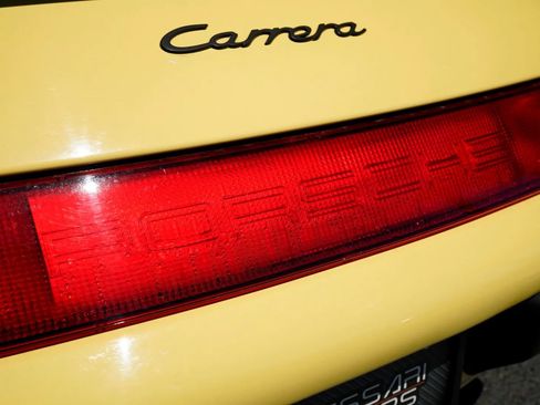Used 1997 Porsche 911 Carrera RWD image 20