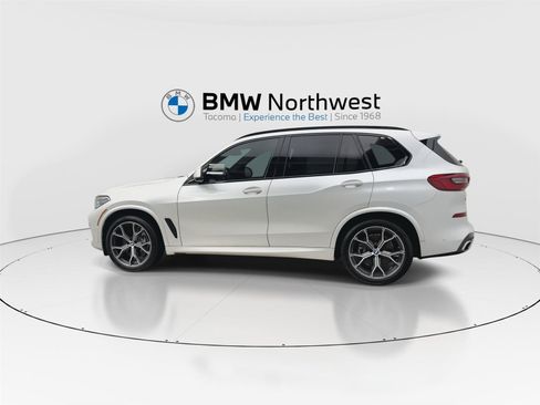 Used 2019 BMW X5 xDrive50i w/ M Sport Package image 11