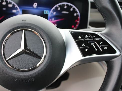 Used 2023 Mercedes-Benz GLC 300 image 20