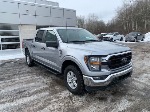 Used 2023 Ford F150 XLT image 9